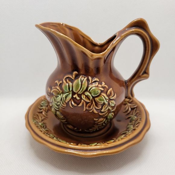 Vintage Japan Pottery Small Water Pitcher and Basin in Brown with Raised Florals - Picture 3 of 12